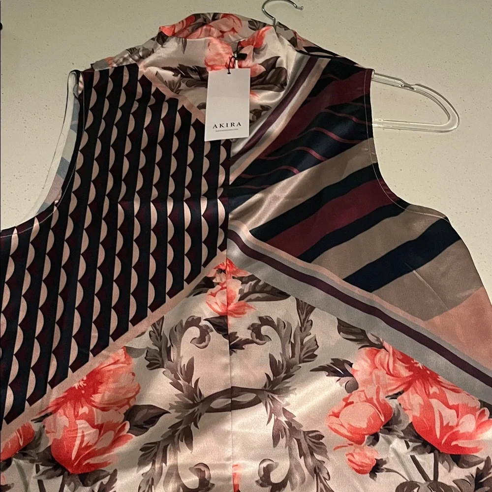 AKIRA Multicolor Patterned Blouse - Picture 2 of 2